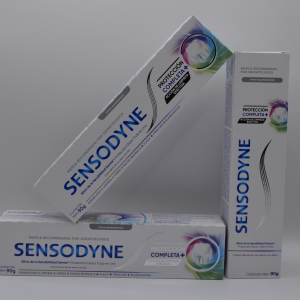 Pasta dental Sensodyne Protección Completa 90gr