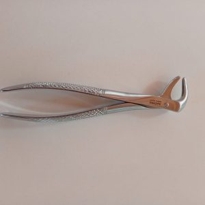 Forcep Acero N°75 PREMOLAR-MOLAR INFERIOR