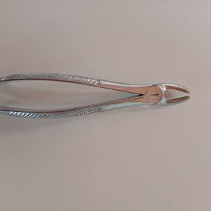 Forcep Acero N°18B - MOLAR SUPERIOR